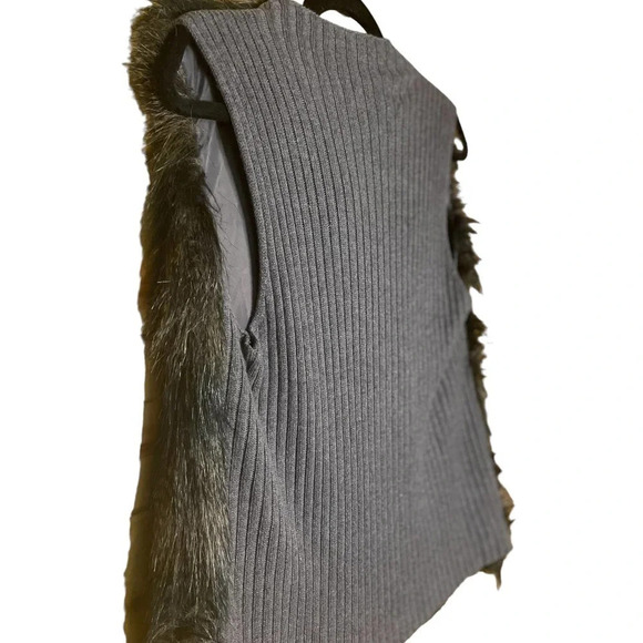Jones New York Brown Faux Fur and Knit Grey Back Vest Size Large - Picture 8 of 8